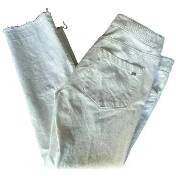 Luisa Cerano Soft Raw Hem Skinny Jeans White Size 8 - Picture 3 of 13